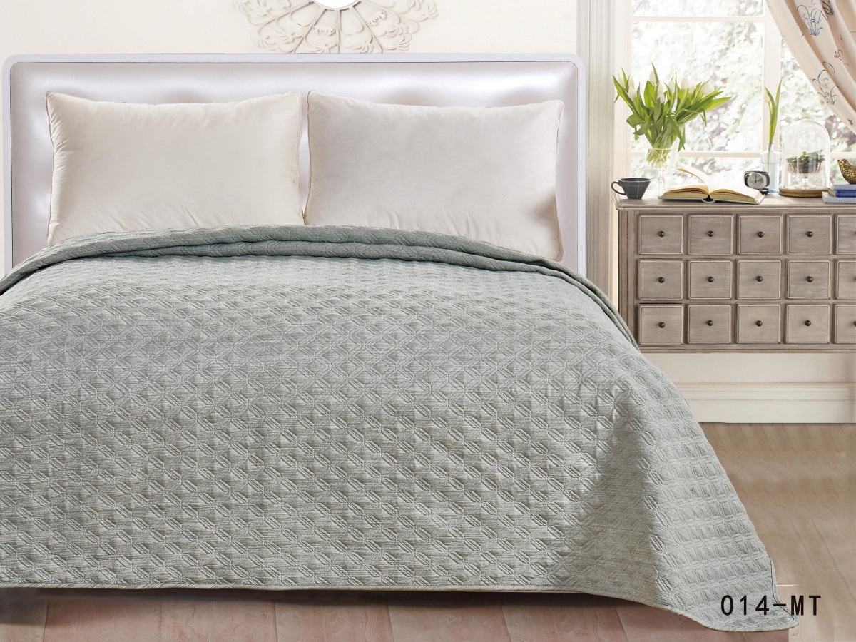 

Пледы и покрывала Cleo