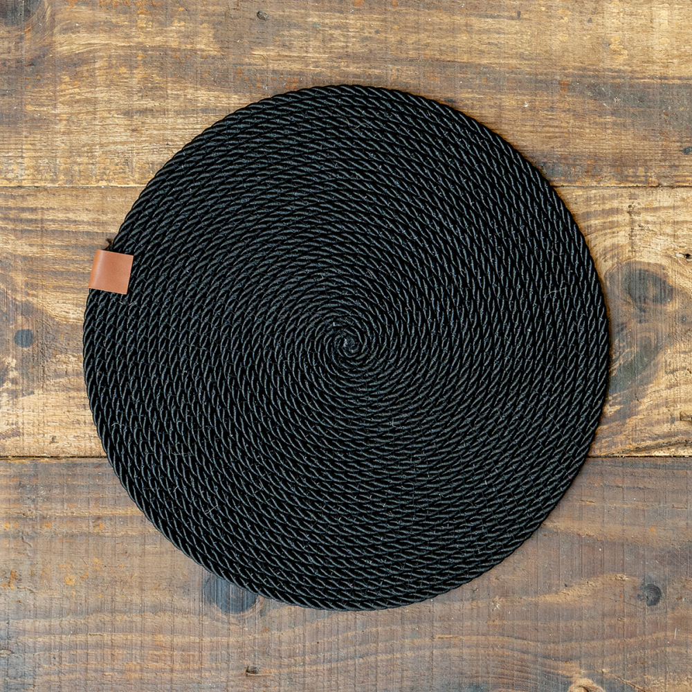 Плейсмат Руиз + цвет: чёрный (32 см), размер 32 см