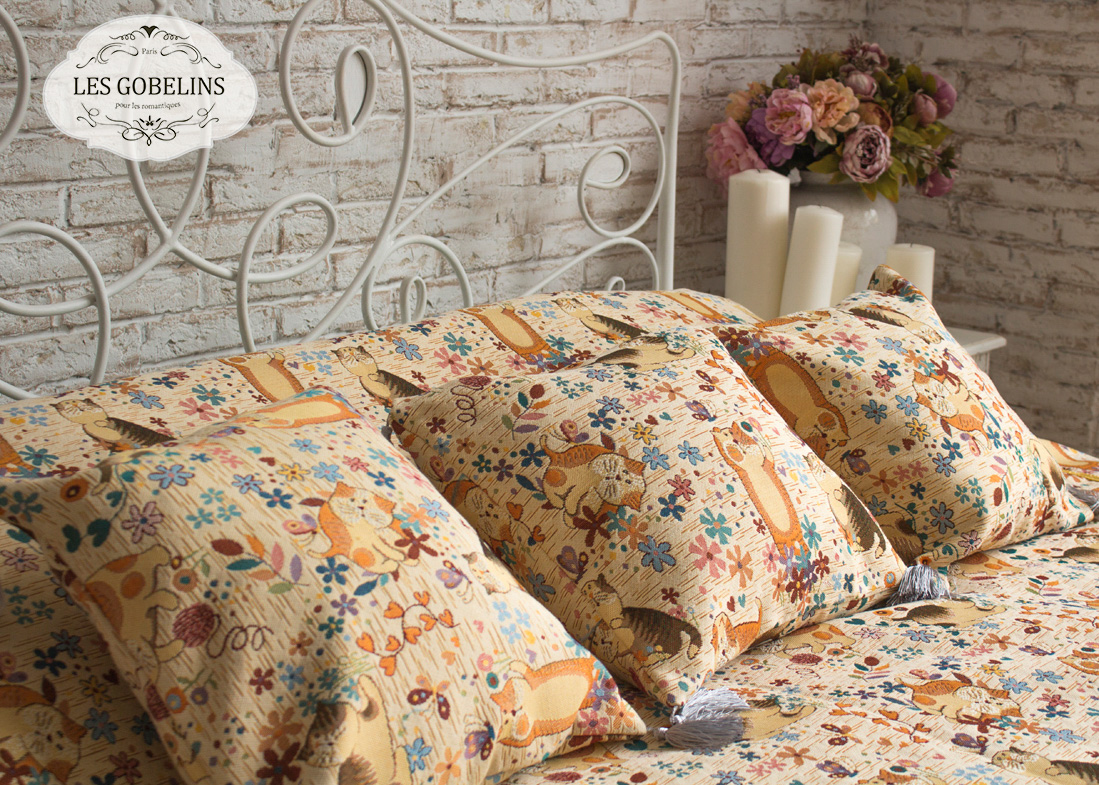 

Декоративные подушки Les Gobelins