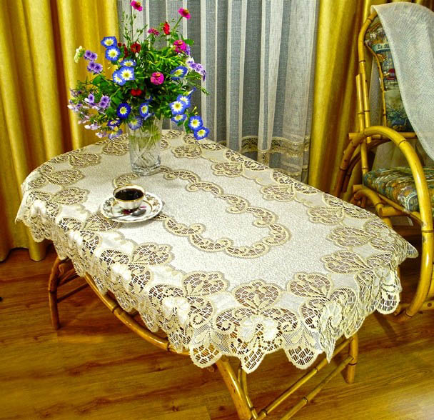 

Скатерти и салфетки Haft