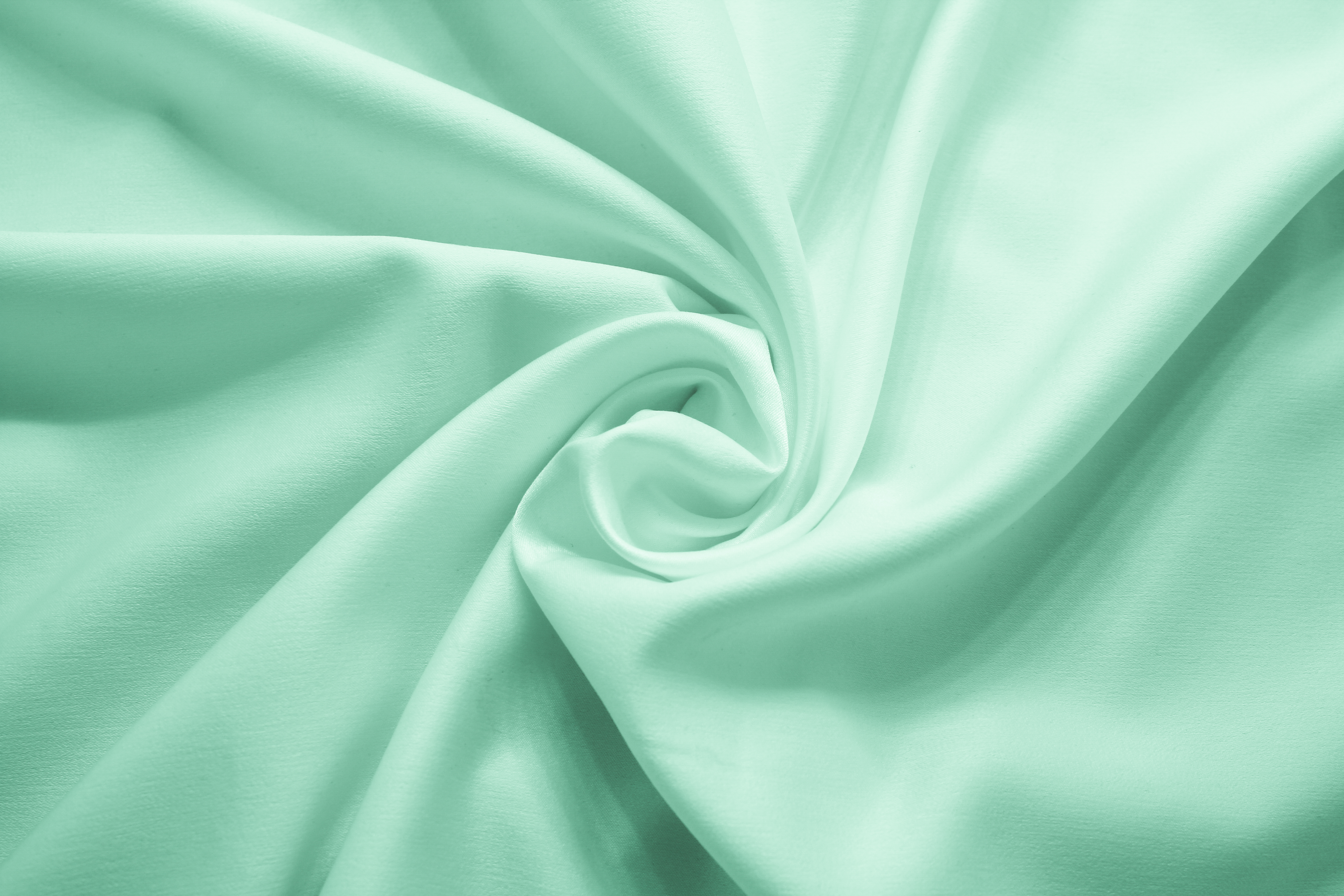 Материал Атлас Wet Silk Цвет: Ментол, размер 25-30 м