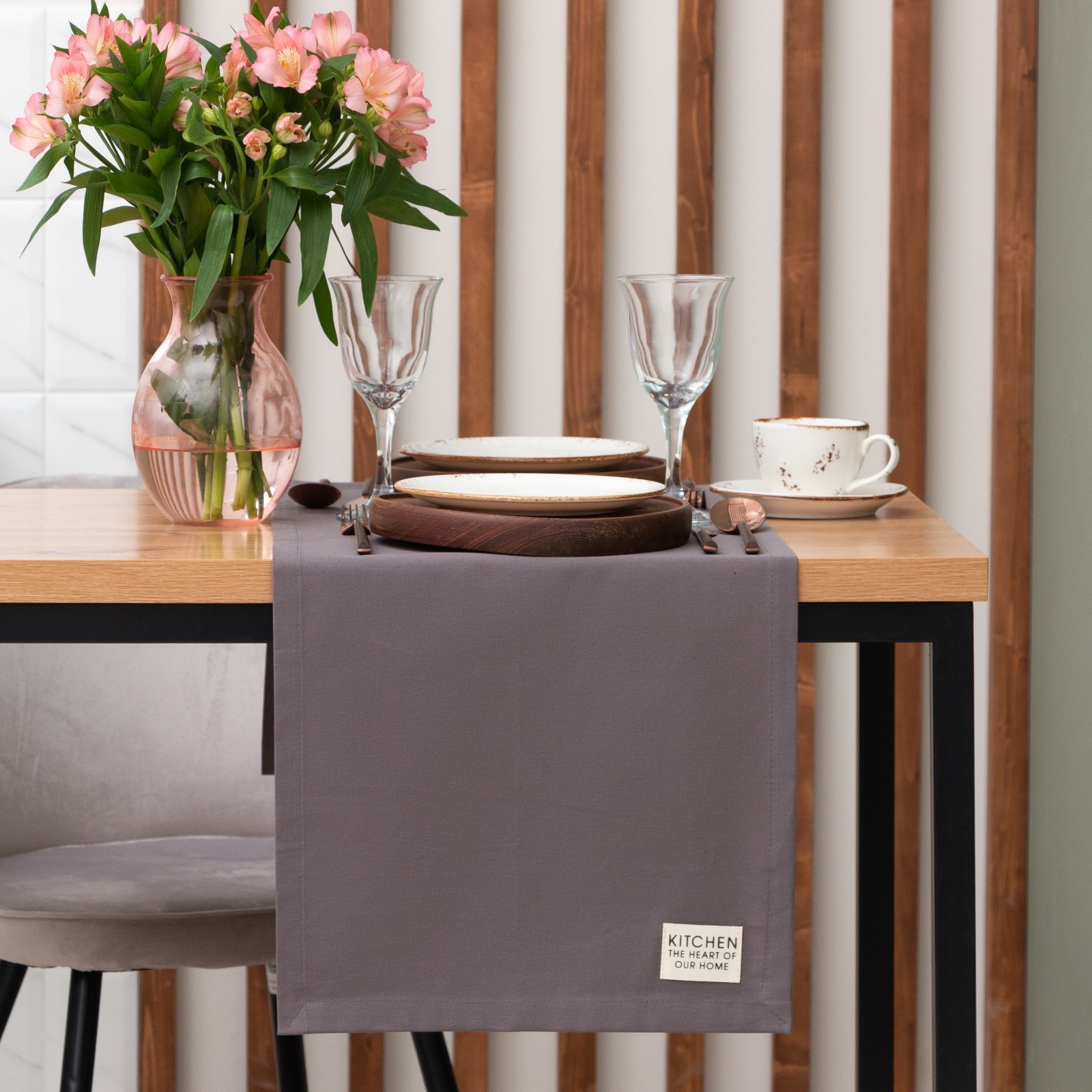 Дорожка на стол Аманда цвет: серый (40х150 см), размер 40х150 см