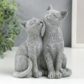 Сувенир Кот и кошка - умывание (13х8х15 см)