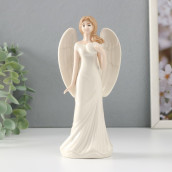 Сувенир Девушка-ангел в белом платье с сердцем в руке (9х9х19 см)