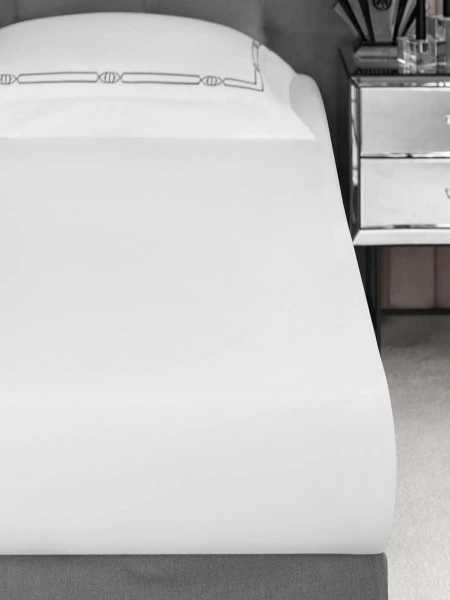 Простыня на резинке Сигман