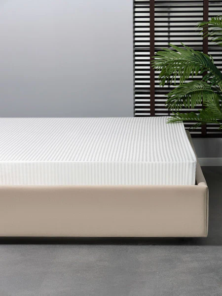 Простыня на резинке Люкс