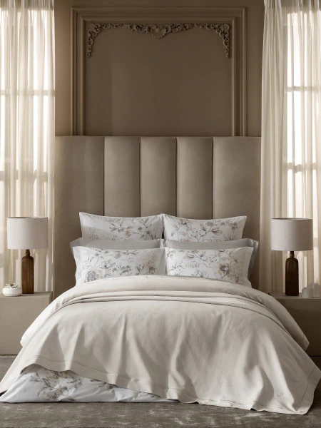 Покрывало Белотти (240х260 см)