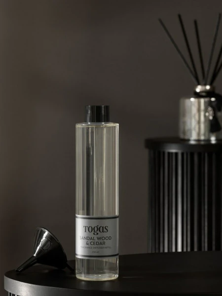 Рефил для ароматического диффузора Сандал и кедр (250 мл)