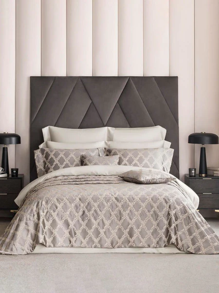 Покрывало Минелла (260х260 см)