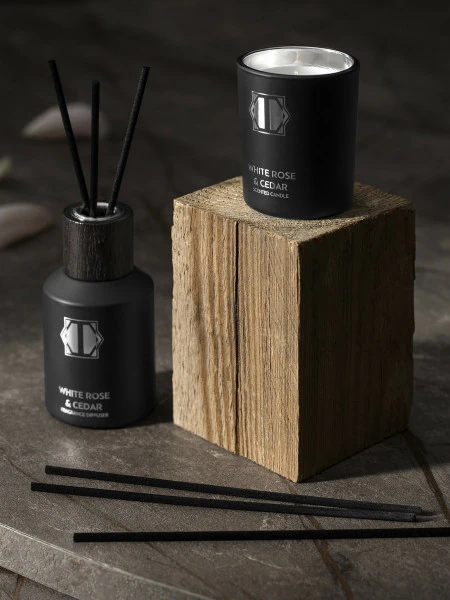 Набор ароматов для дома Белая роза и кедр (50 мл, 50 г)