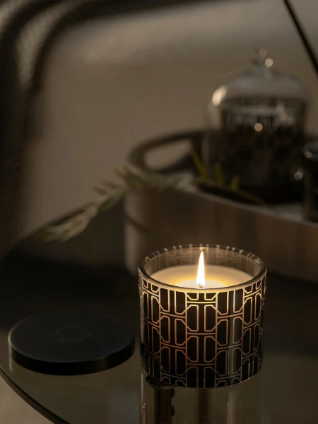 Ароматическая свеча Сандал и камилла (230 г)