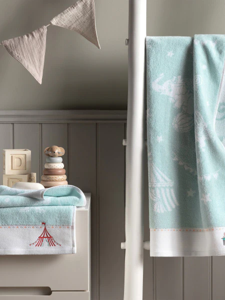 Набор из 2 детских полотенец Циркус (50х75 см,70х130 см)