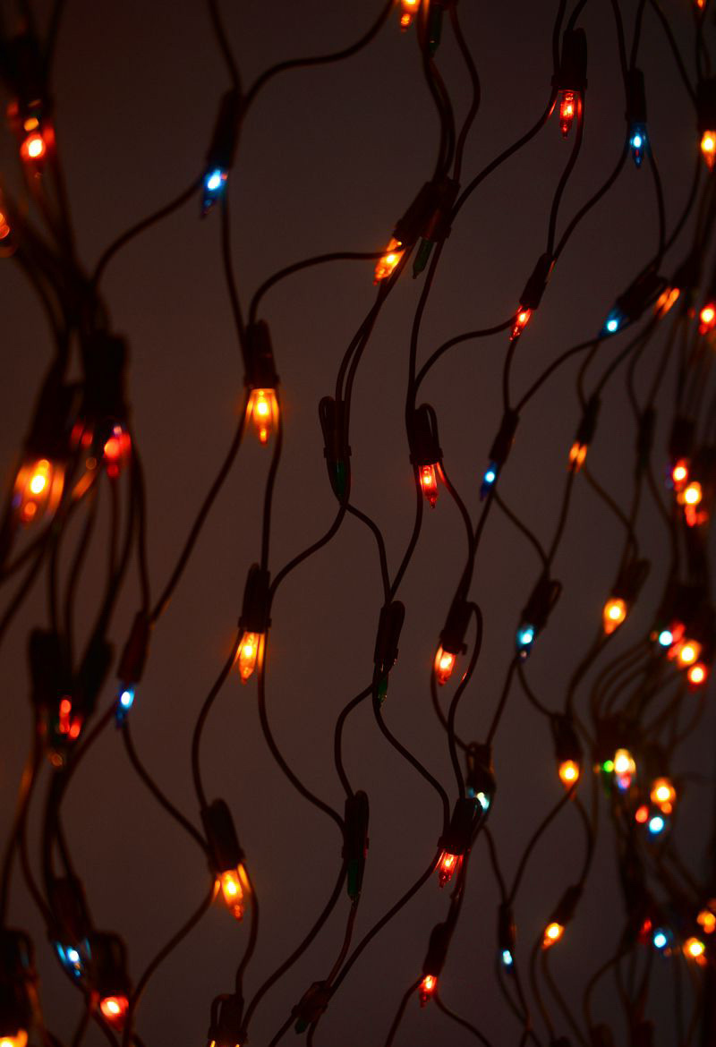 

{} Гирлянда-сетка светящаяся Домашняя Цвет: Цветной (100х120 см)