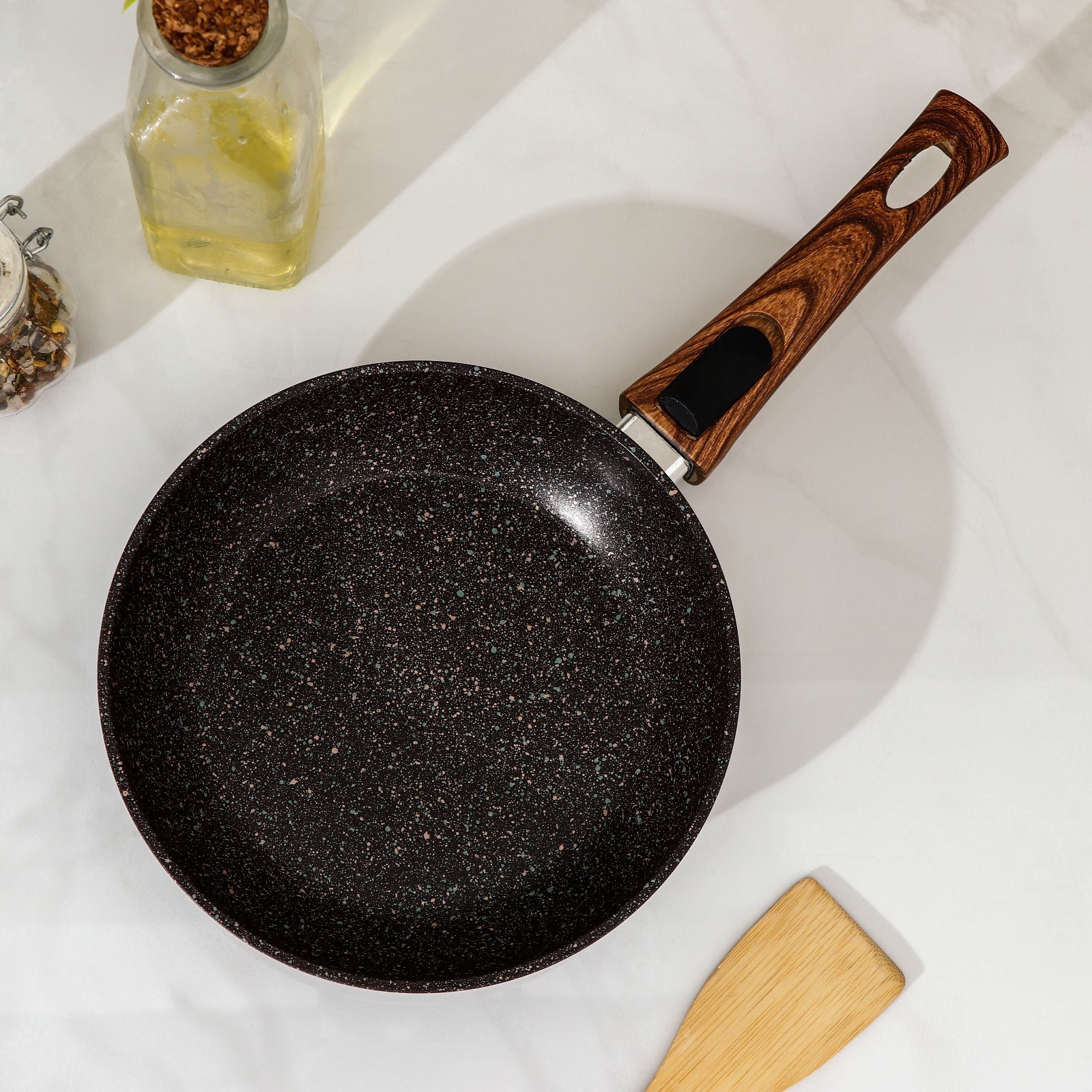 Сковорода Granit цвет: черный (37х20х5 см), размер 37х20х5 см