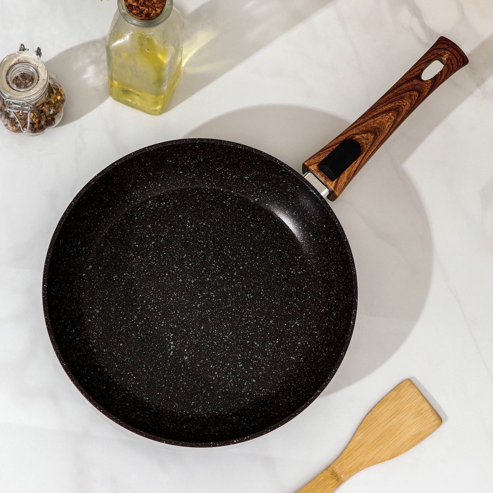 Сковорода Granit цвет: черный (44х26х5 см), размер 44х26х5 см