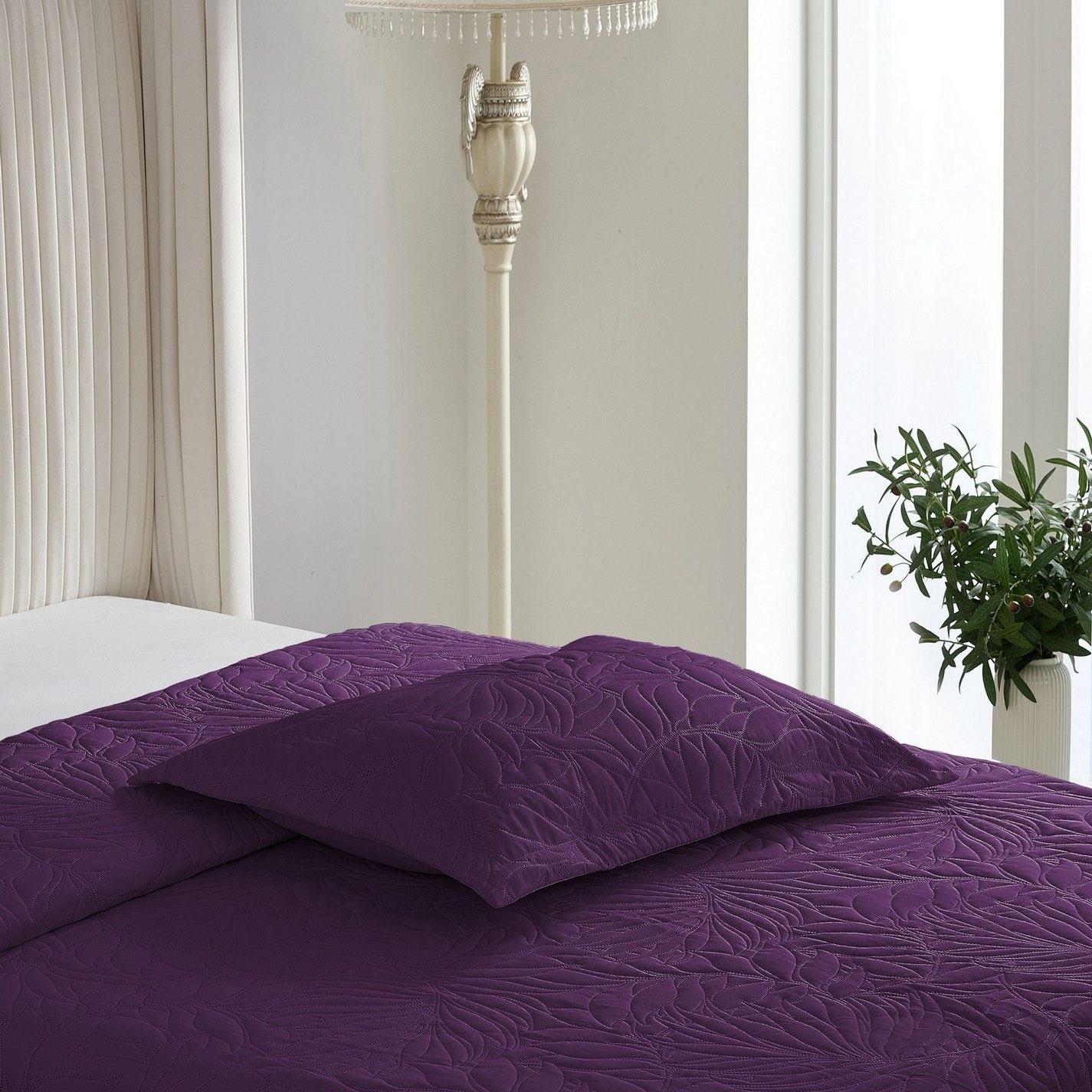 Декоративная наволочка Suri цвет: фиолетовый (50х70), размер 50х70