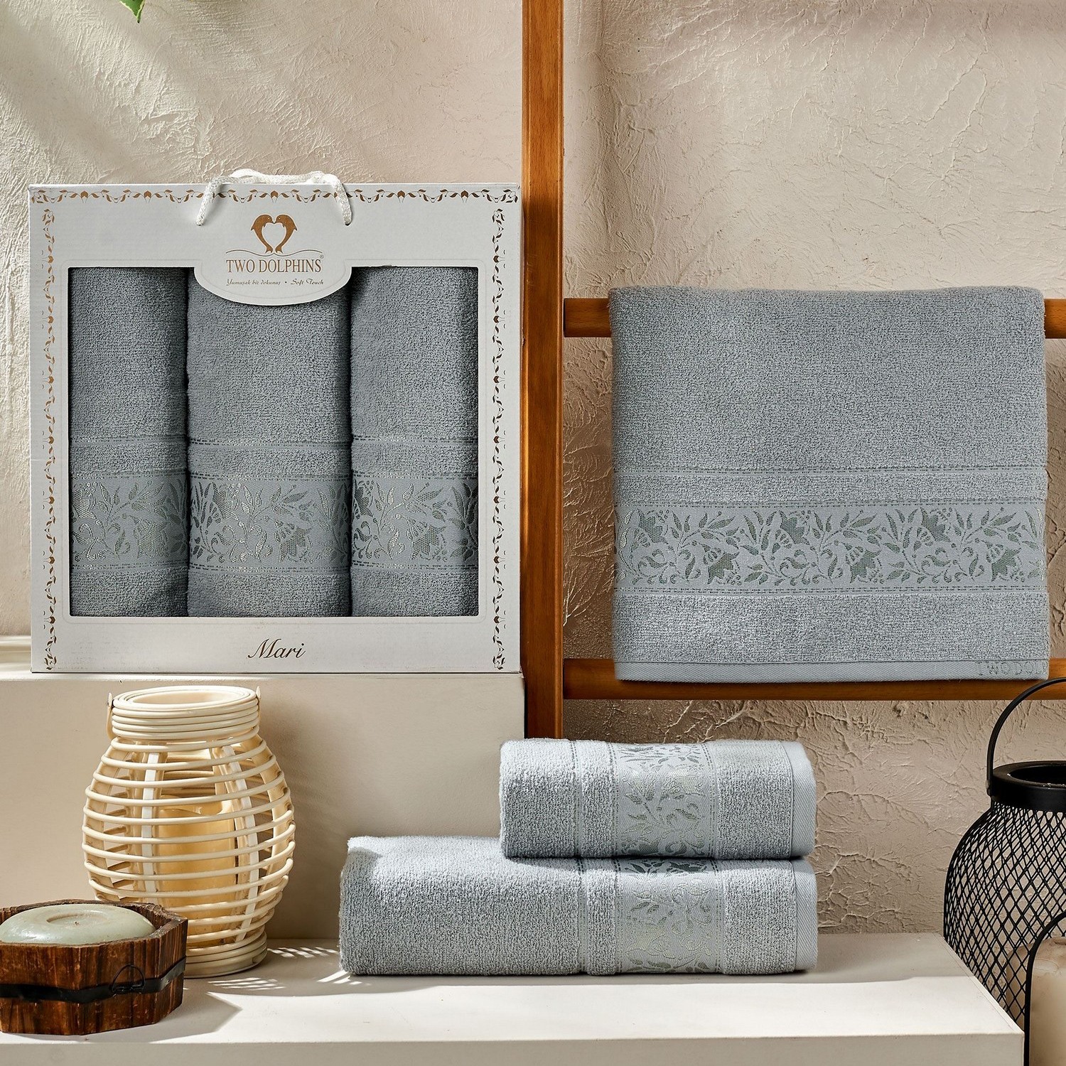 Полотенца Two Dolphins