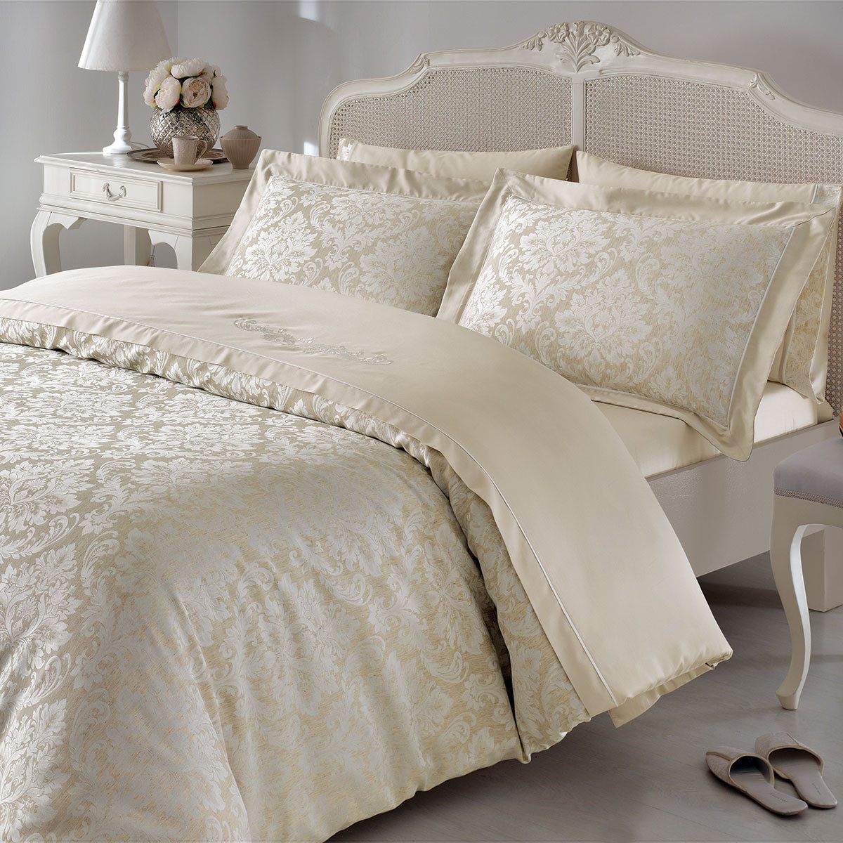 Комплекты постельного белья  Tivolyo home